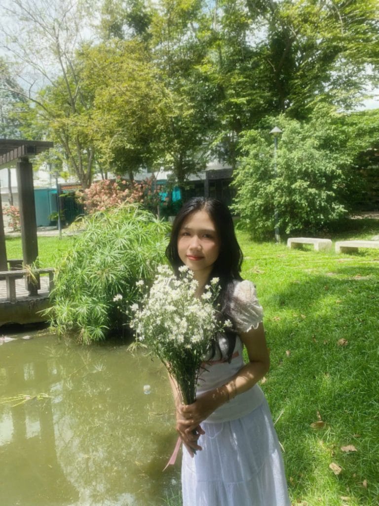 nàng-thơ-dịu-dàng-trong-từng-ánh-mắt