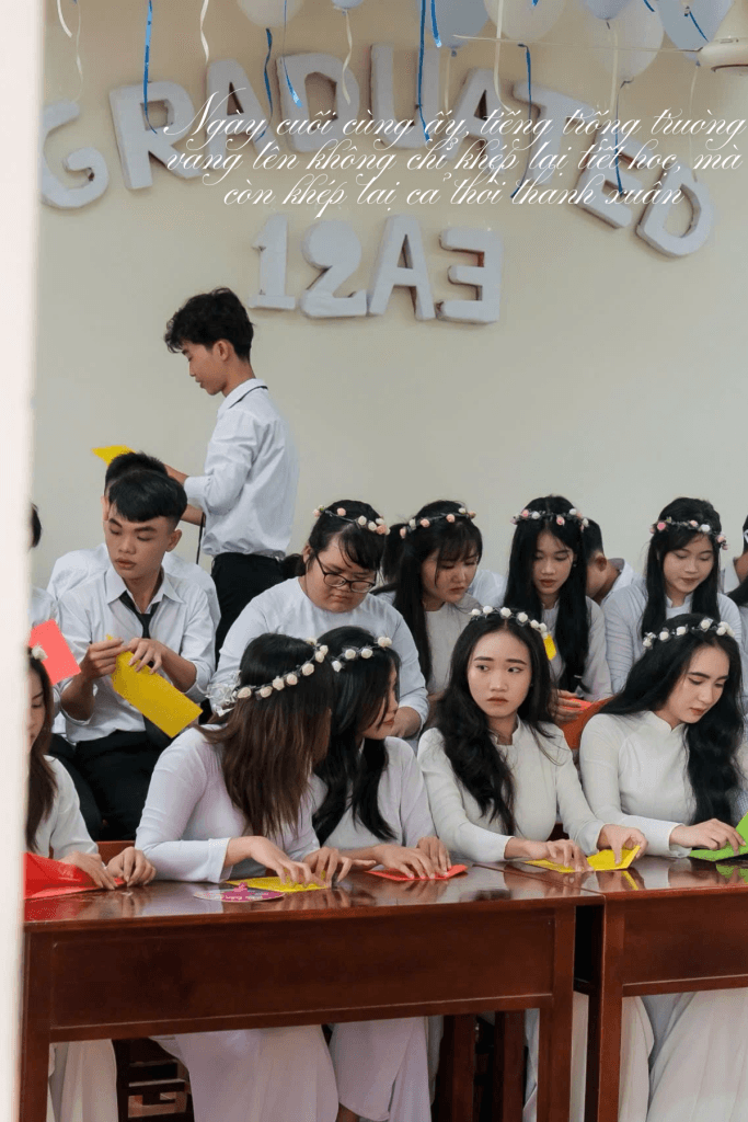 chup-anh-nhom-ban-tuoi-tre-tai-hieu-anh-ky-uc-thanh-xuan
