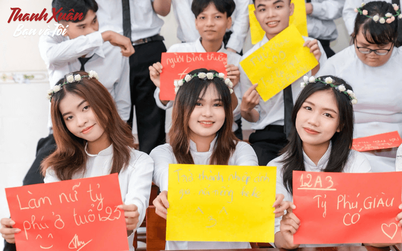 Chup-anh-thanh-xuan-luu-giu-khoanh-khac-ruc-ro