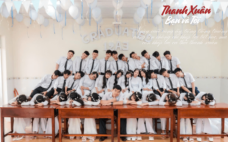 Chup-anh-tot-nghiep-day-cam-xuc-tai-hieu-anh-ky-uc-thanh-xuan