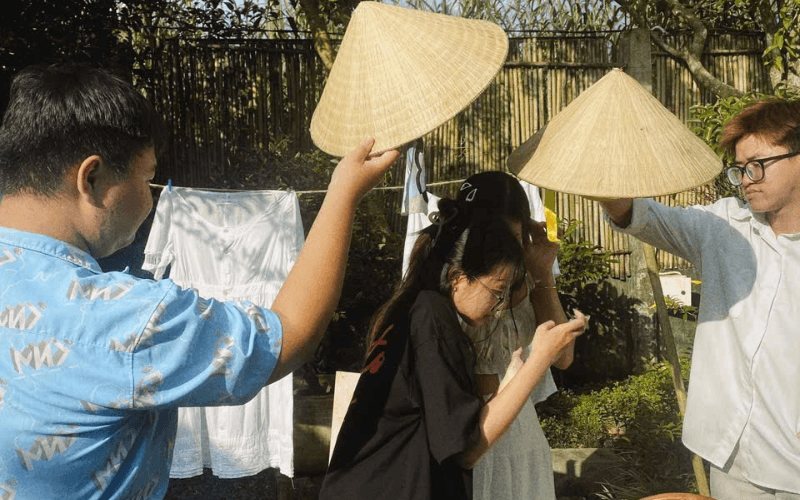 xu-huong-chup-anh-2025-ca-nhan-hoa-cung-photophone
